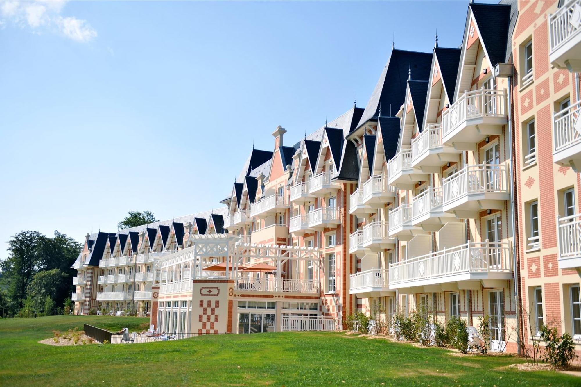 B'O度假酒店及水疗中心 Bagnoles de l'Orne Normandie 外观 照片